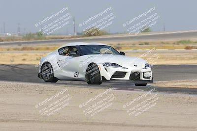 media/Sep-20-2025-Extreme Speed (Sat) [[1fcc23683c]]/Red (Advanced)/Session 1 (Sunset)/